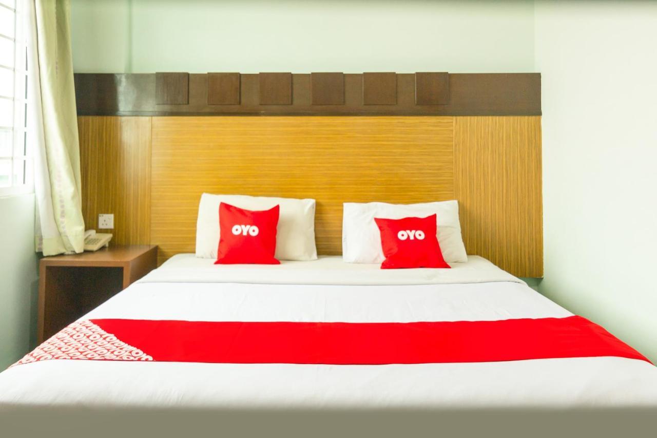 Oyo 89408 Royal Hotel Keningau Luaran gambar