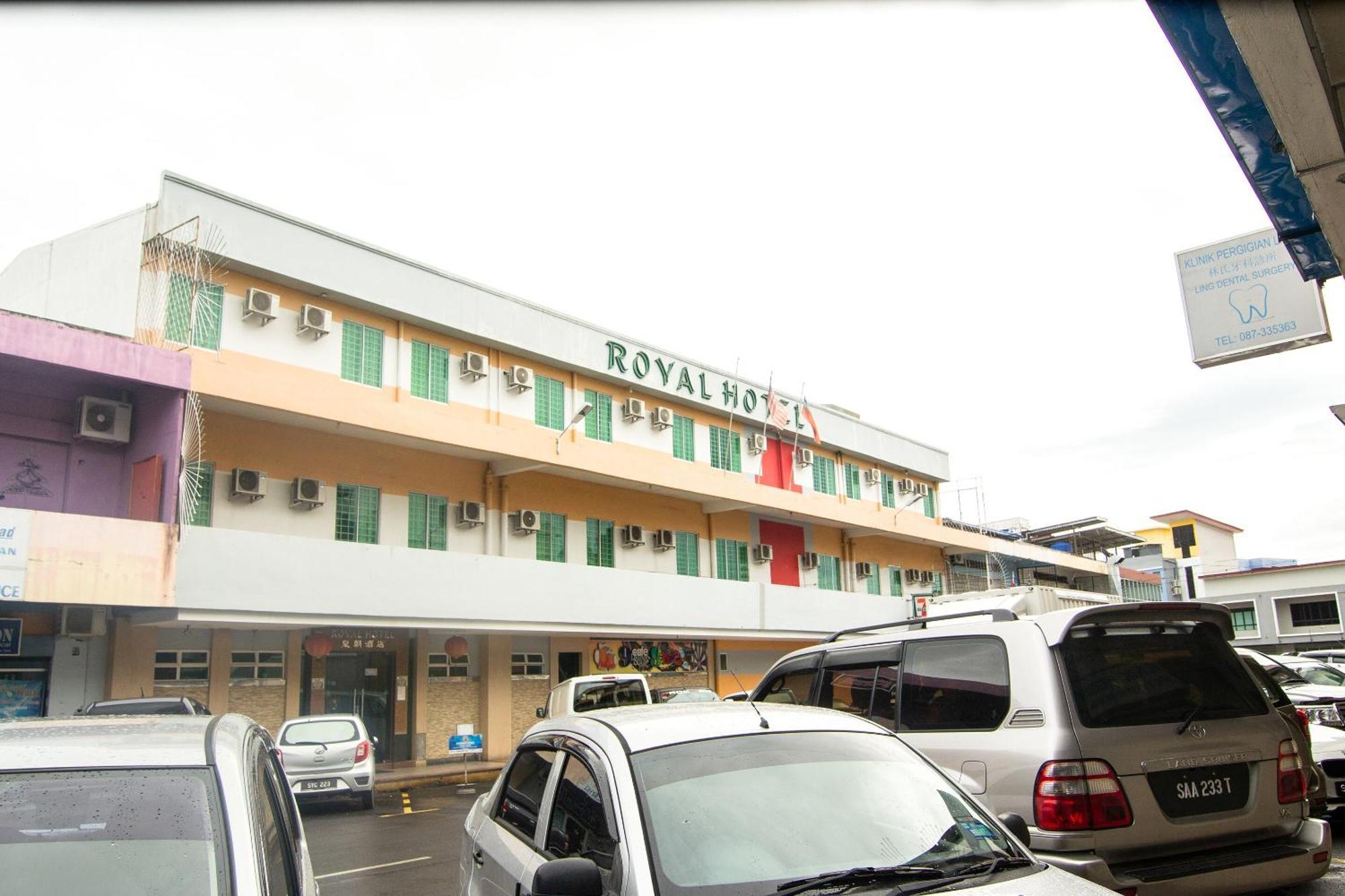 Oyo 89408 Royal Hotel Keningau Luaran gambar