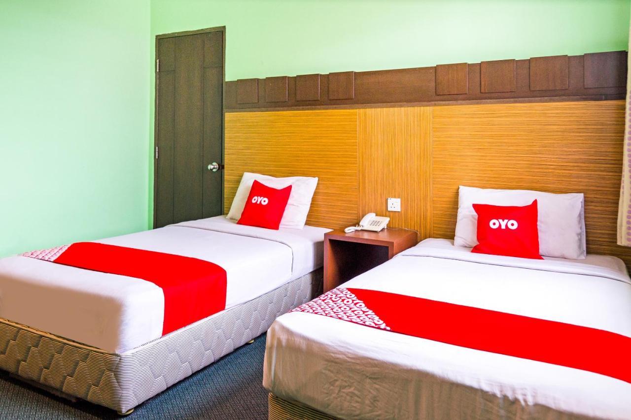 Oyo 89408 Royal Hotel Keningau Luaran gambar