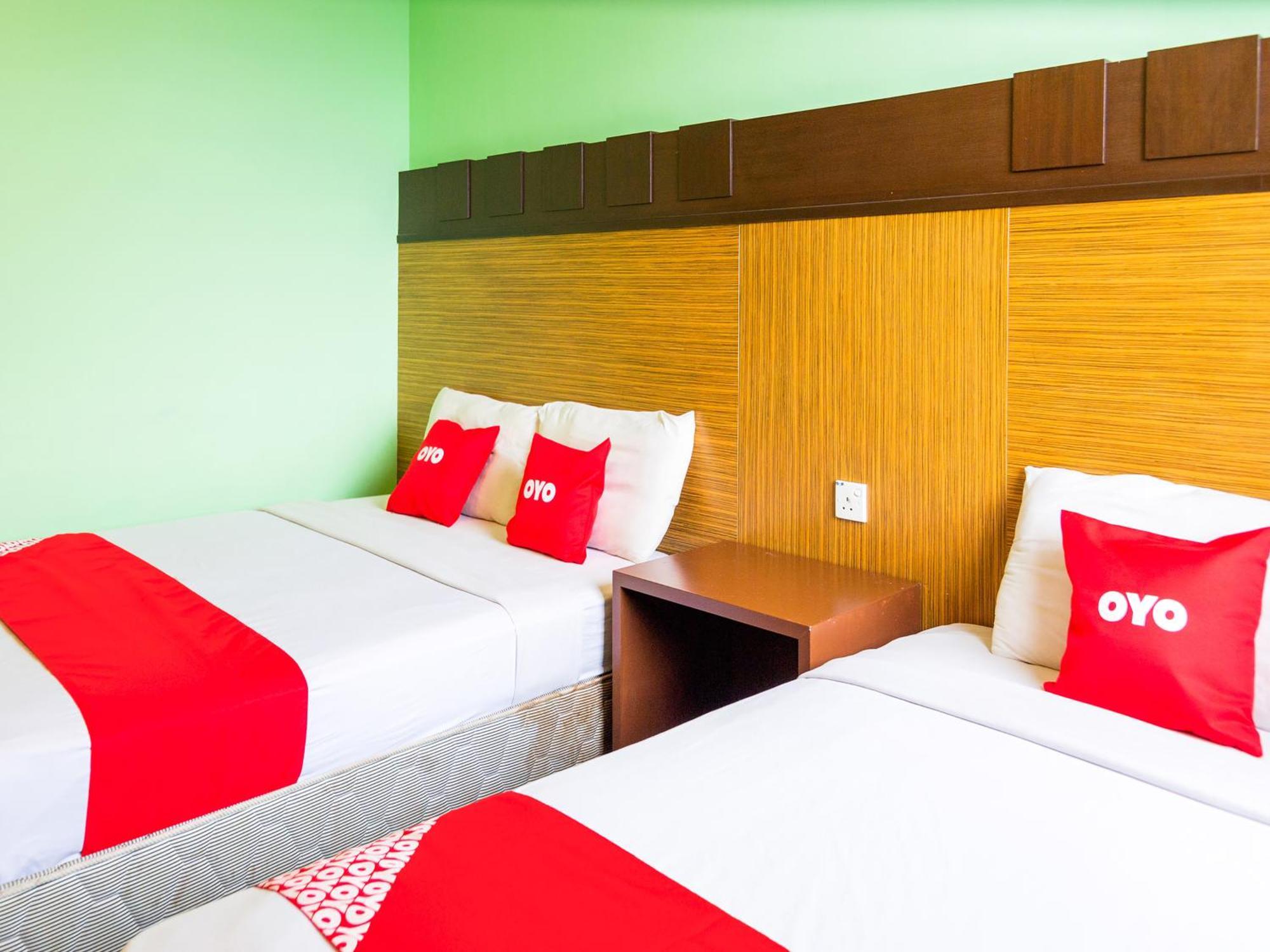 Oyo 89408 Royal Hotel Keningau Luaran gambar